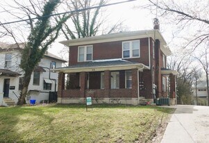 1510 Rosemary Ln in Columbia, MO - Building Photo