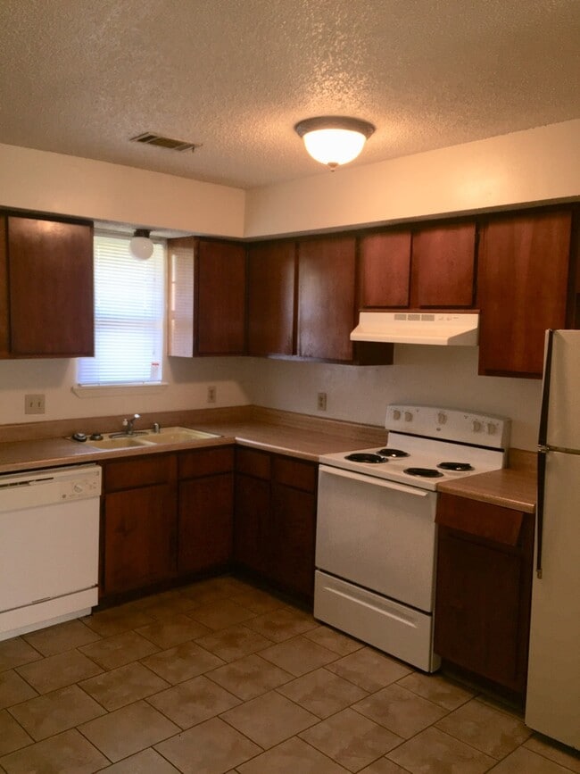 1615 S Z St in Fort Smith, AR - Building Photo - Building Photo