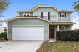 153 Paxton Pl in Newnan, GA - Building Photo