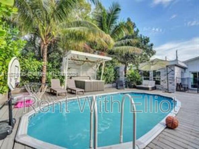 3291 SW 44th St in Fort Lauderdale, FL - Building Photo - Building Photo