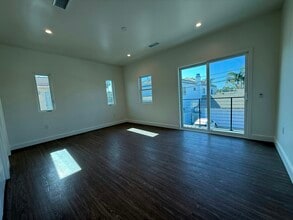 1809 Lake St in Huntington Beach, CA - Building Photo - Building Photo