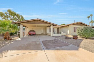 7949 E Luke Ln in Scottsdale, AZ - Building Photo - Building Photo