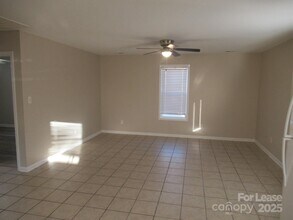 406 S Flint St in Lincolnton, NC - Building Photo - Building Photo