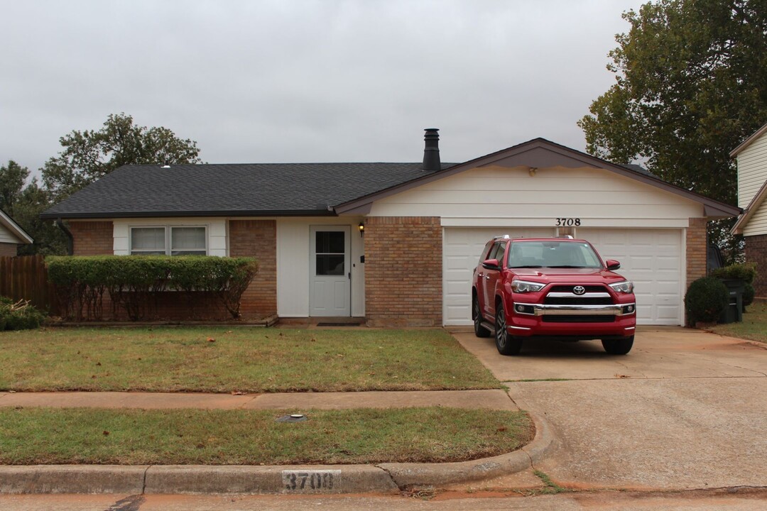 3708 Terry Way in Del City, OK - Building Photo