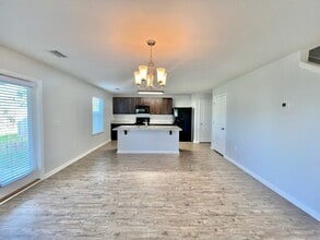 4703 Windsor Park Ln in Callaway, FL - Building Photo - Building Photo