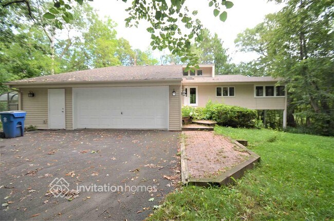 property at 1937 Oakland Rd