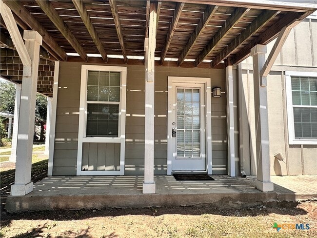 318 Trestle Tree in San Marcos, TX - Building Photo - Building Photo