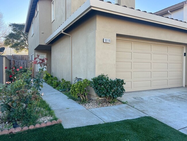 18114 Stonehaven in Salinas, CA - Building Photo - Building Photo