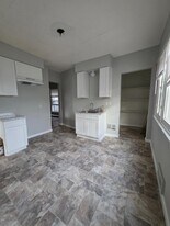 455 Flint St in Rochester, NY - Building Photo