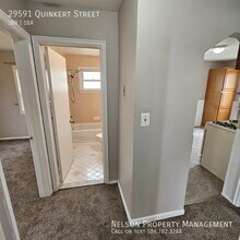 29591 Quinkert St in Roseville, MI - Building Photo - Building Photo