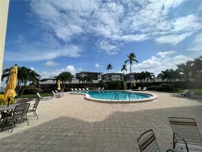 3420 Gulf Shore Blvd N in Naples, FL - Building Photo - Building Photo