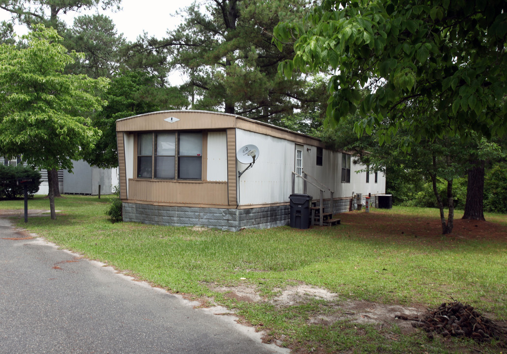 Four Seasons in Leland, NC - Building Photo