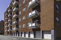 Jefferson Towers in Hackensack, NJ - Building Photo - Building Photo