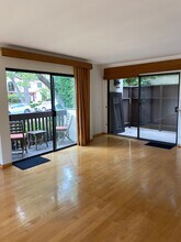 913 17th St, Unit 1 in Santa Monica, CA - Building Photo - Building Photo