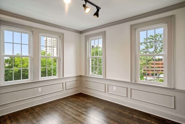 39 Dana St, Unit 46 in Cambridge, MA - Foto de edificio - Building Photo