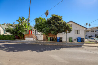 1401 Portia St in Los Angeles, CA - Building Photo - Building Photo