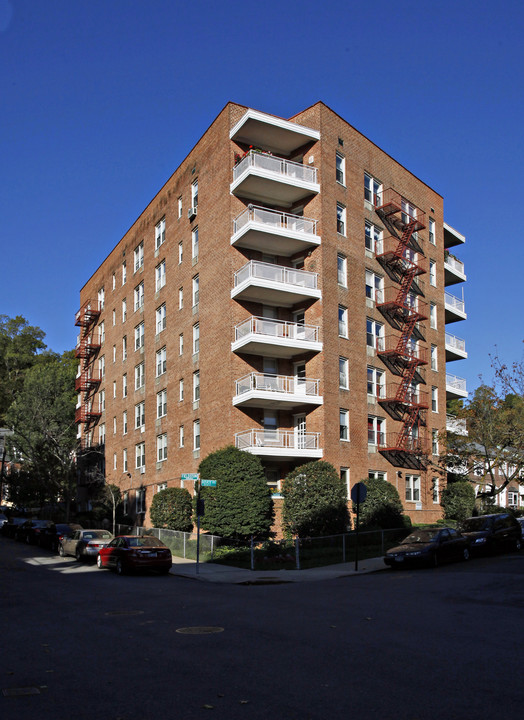 Fieldston Terrace in Bronx, NY - Foto de edificio