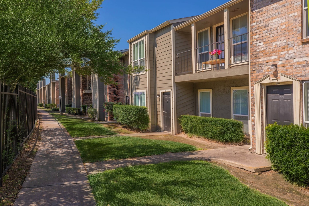 Bella Vida Apartments in Houston, TX - Foto de edificio