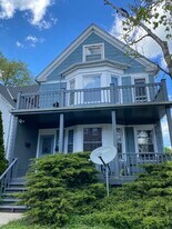 1712 E Park Pl, Unit 2 in Milwaukee, WI - Building Photo