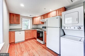 802 Oella Ave in Ellicott City, MD - Building Photo - Building Photo