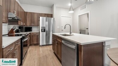 3501 N Austin St, Unit 3201 in Seguin, TX - Building Photo - Building Photo