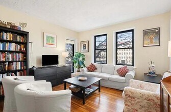 1400 Commonwealth Ave, Unit 6 in Boston, MA - Building Photo - Building Photo