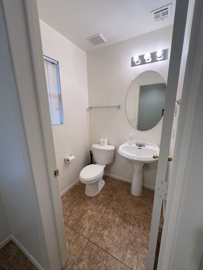 1397 S Longspur Ln in Gilbert, AZ - Building Photo - Building Photo