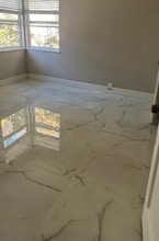 1434 S Sycamore St in Santa Ana, CA - Foto de edificio - Building Photo