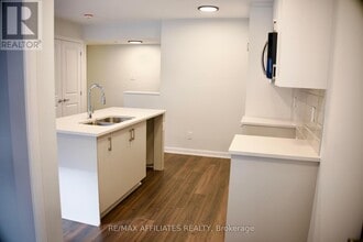 701 Glenroy Gilbert Dr in Ottawa, ON - Building Photo - Building Photo