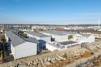 Runaway Beach Condominum in Sea Bright, NJ - Foto de edificio - Building Photo