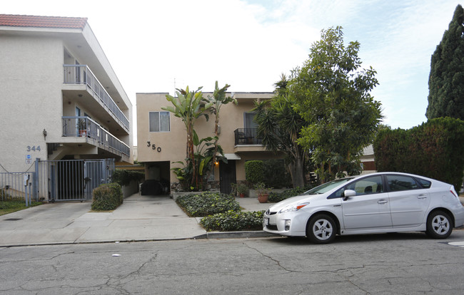 350 Vine St in Glendale, CA - Foto de edificio - Building Photo