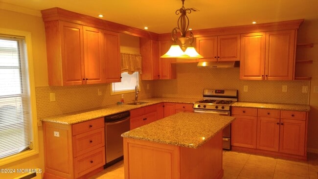 48 Rodhos St in Toms River, NJ - Building Photo - Building Photo