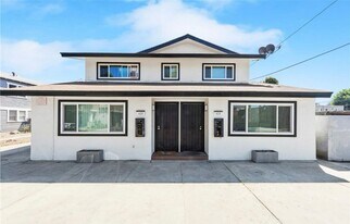 418 Almond Ave in Long Beach, CA - Building Photo