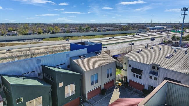 6935 Yellowstone Way Dr in Houston, TX - Building Photo - Building Photo