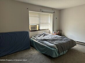 17 Hunts Ct in South Abington Township, PA - Building Photo - Building Photo