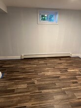 50 Endicott St, Unit 1 in Westwood, MA - Foto de edificio - Building Photo