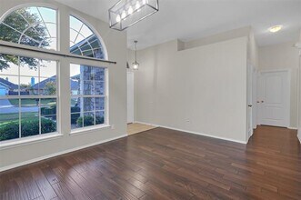 8345 Winter Falls Tr in Hurst, TX - Building Photo - Building Photo