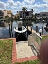 4117 SE 19th Pl in Cape Coral, FL - Foto de edificio - Building Photo