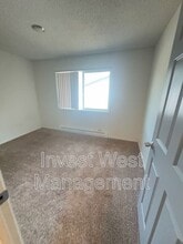 1950-1933 33rd Ave in Longview, WA - Building Photo - Building Photo