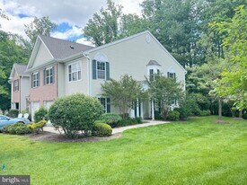 101 Waldorf Dr in Princeton, NJ - Building Photo