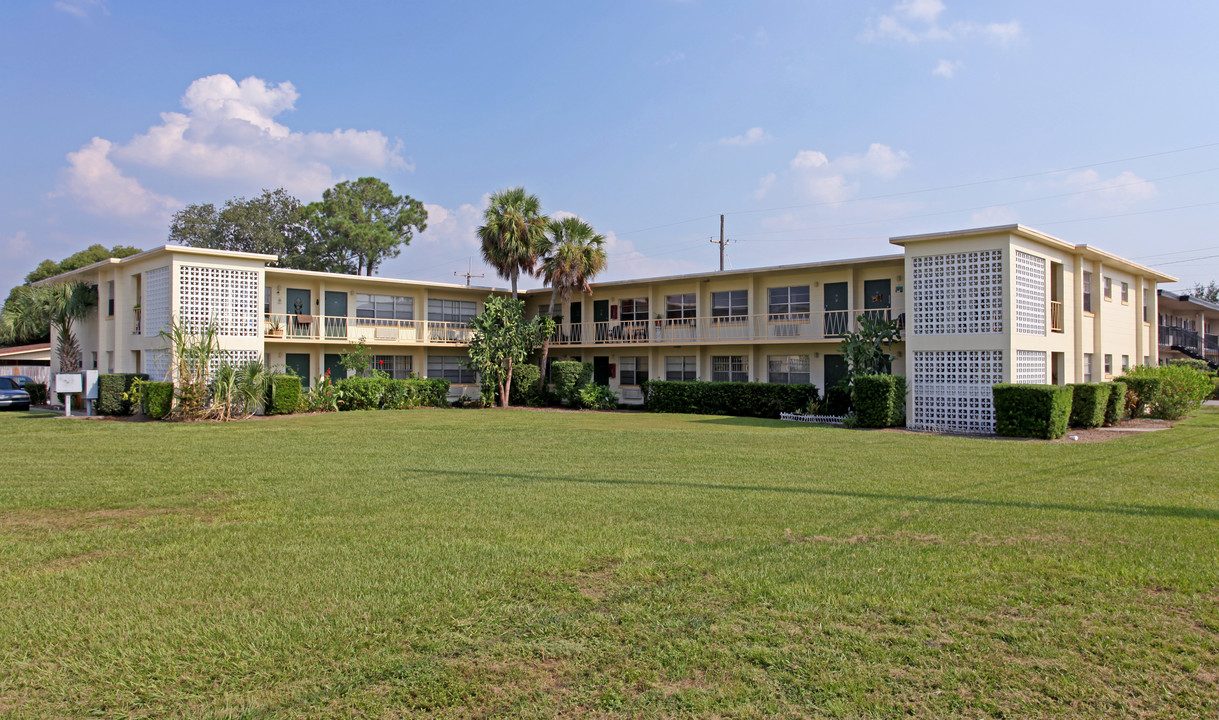 Semoran Terrace Apartments in Orlando, FL - Building Photo