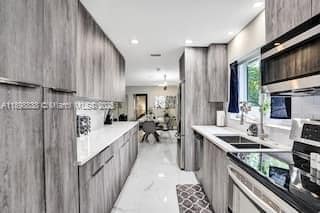 1321 S 16th Ave in Hollywood, FL - Building Photo - Building Photo