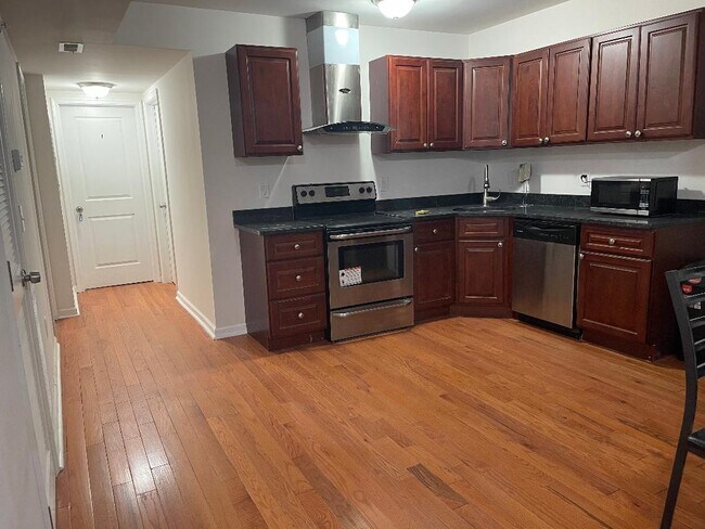 326 N 40th St photo'
