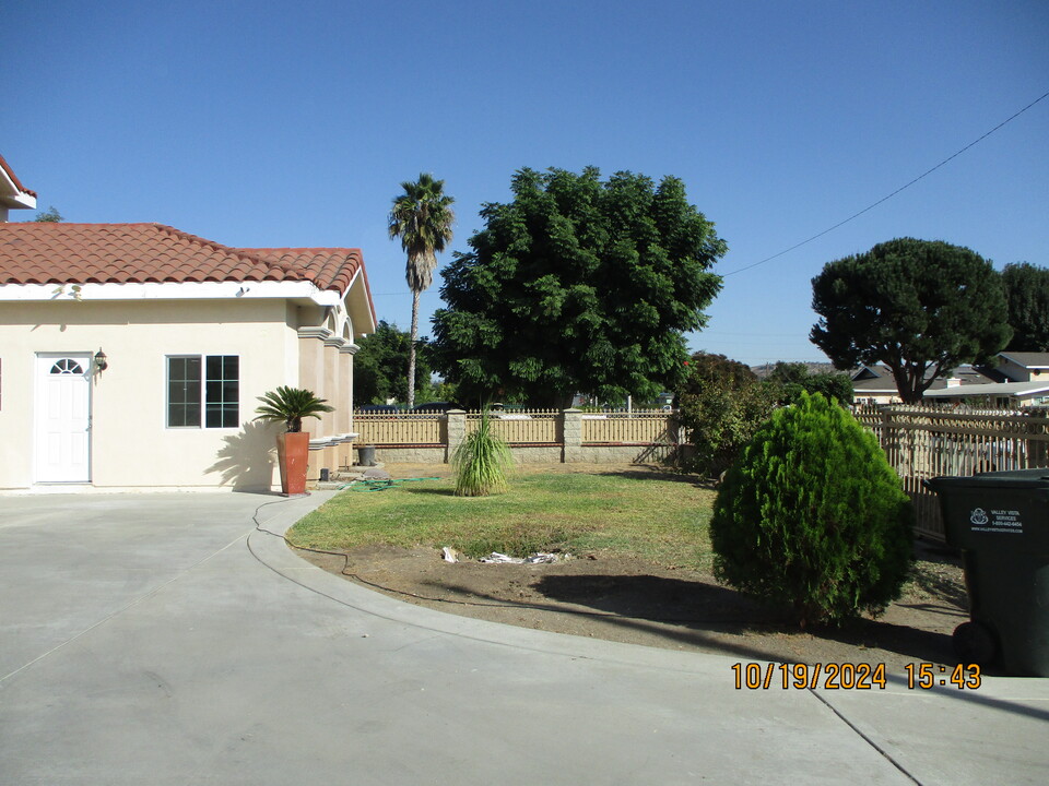 15933 Alwood St in La Puente, CA - Foto de edificio