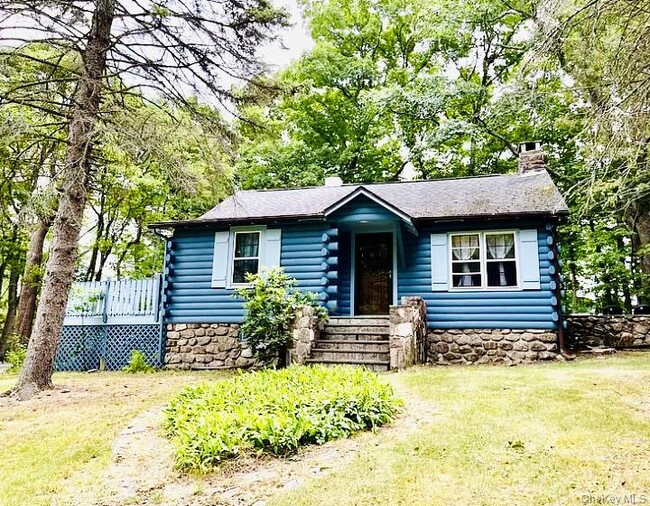 property at 15 Locust Dr