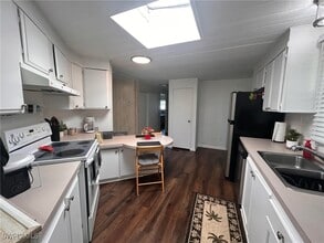 3512 Celestial Way in North Fort Myers, FL - Building Photo - Building Photo