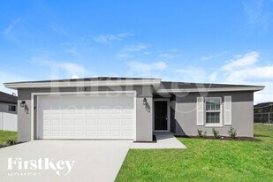 235 SE 1st Terrace in Cape Coral, FL - Building Photo