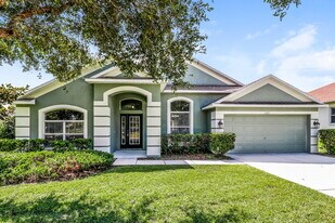 5235 Greystone Dr in Spring Hill, FL - Building Photo