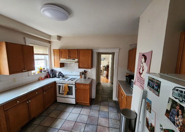 140 Brooks St, Unit 2