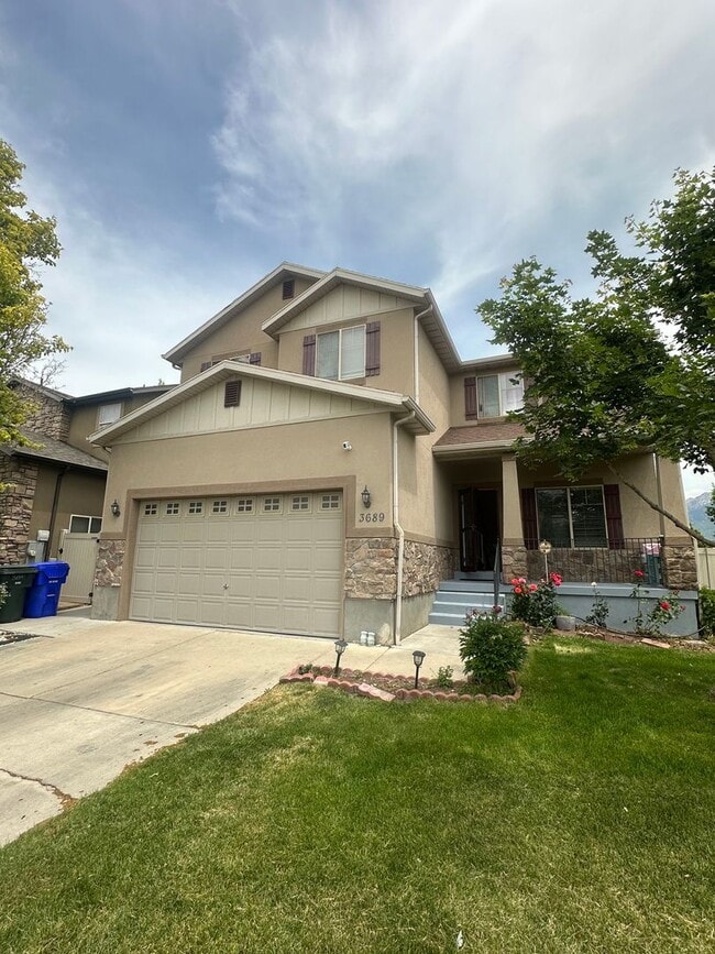 property at 3689 Lincoln Park Dr S
